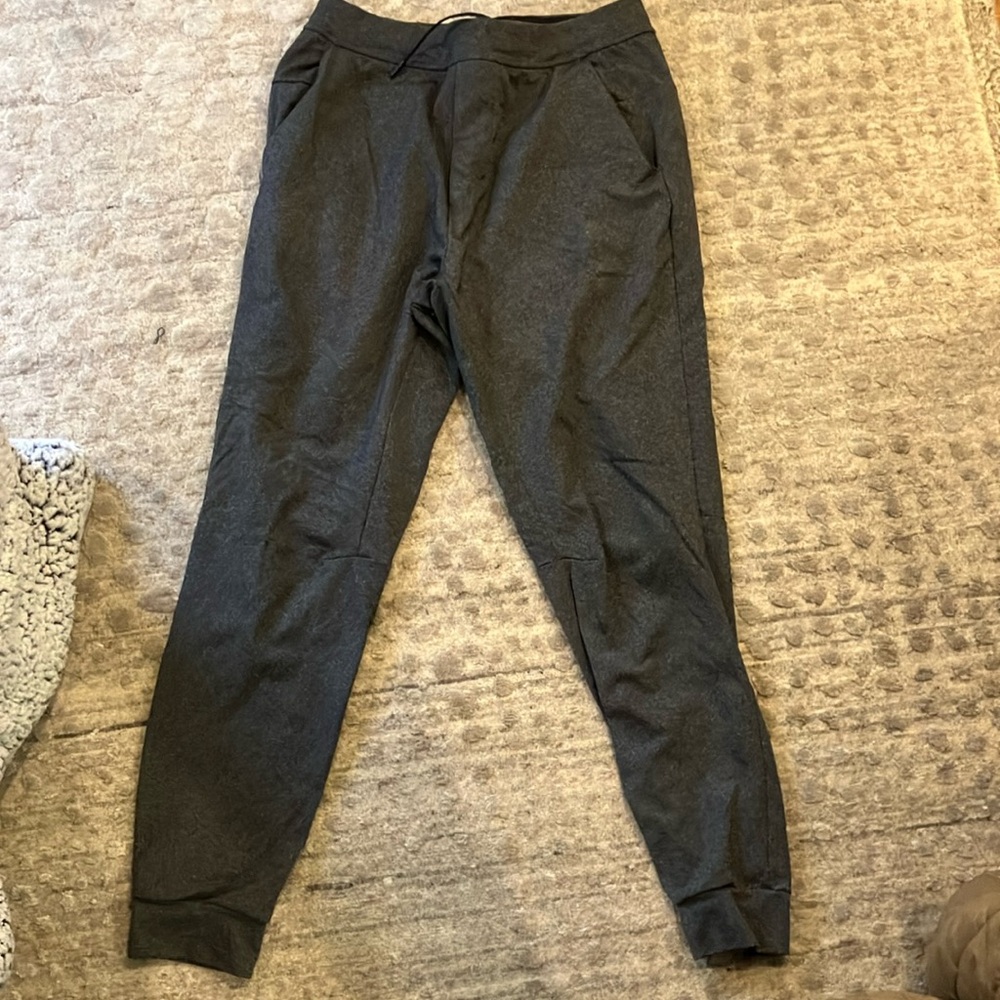 Lululemon Men's Dark Gray Jogger Pants